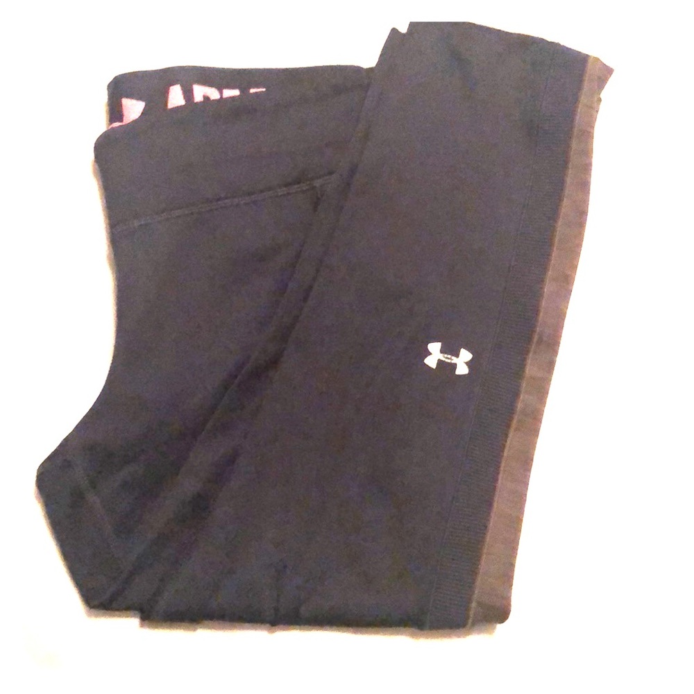 Under Armour women’s leggings size MEDIUM
